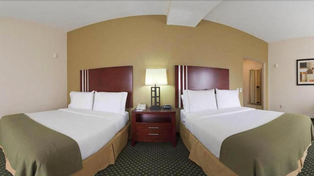 Holiday Inn Express & Suites Indianapolis - East By Ihg Ngoại thất bức ảnh