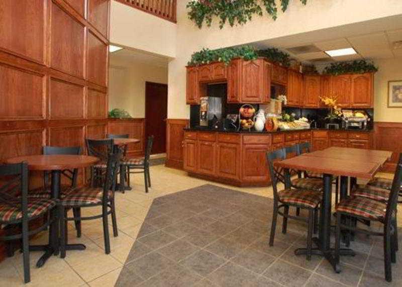 Holiday Inn Express & Suites Indianapolis - East By Ihg Nhà hàng bức ảnh